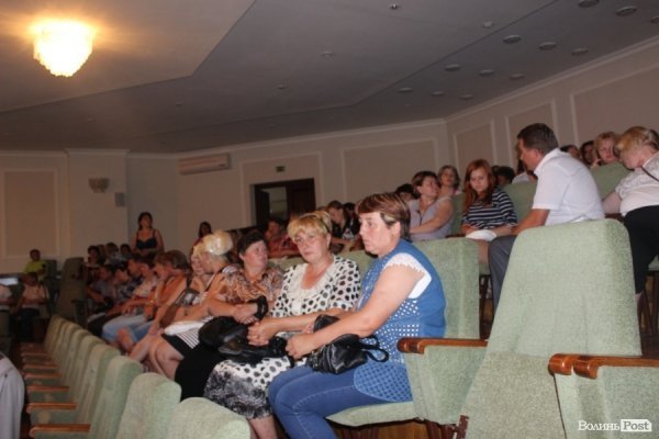 Депутати Волиньради хочуть воєнний стан в Україні