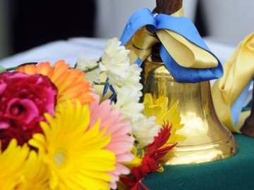 На Волині за учнівські парти сіли понад 14 тисяч першокласників