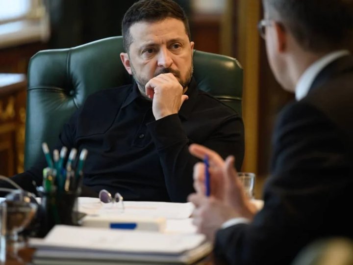 Жовтий — для дронів, червоний — для балістики. В Україні будуть нові позначення повітряної загрози