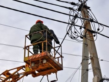 Через негоду без світла залишились абоненти на Волині та низці областей