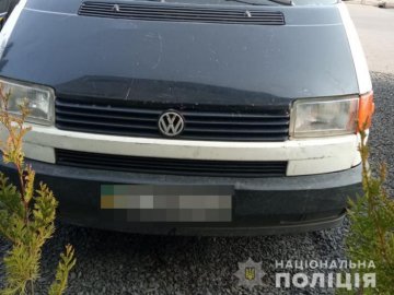 Волинянин наїхав на поліцейського і намагався втекти. ВІДЕО 