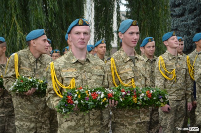 Урочиста Академія і танці: у центрі Луцька святкували День міста. ФОТО