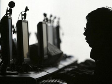 Хакер погрожує зламати код антивіруса Norton