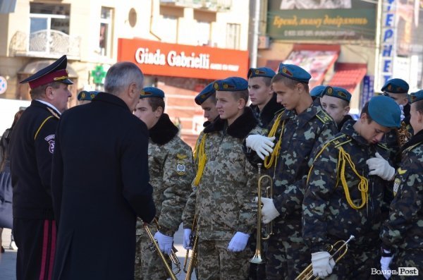 У Луцьку відкрили оновлений фотостенд пам'яті загиблих волинян. ФОТО