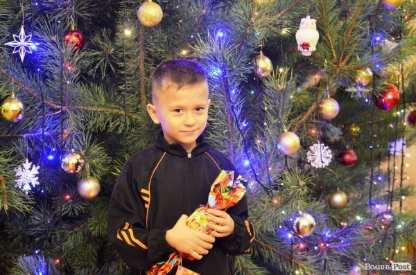 Андрій Покровський влаштував новорічне свято для 200 дітей