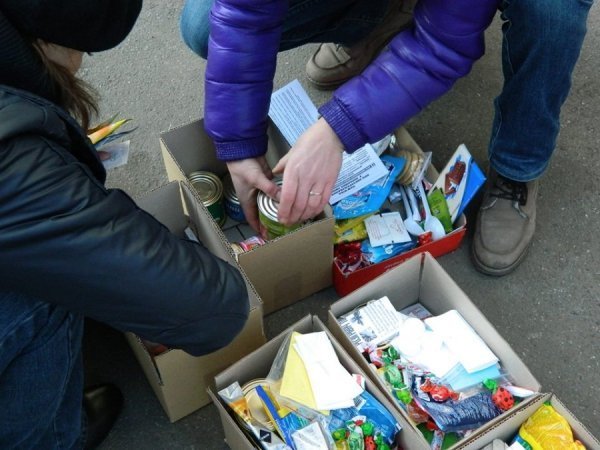 Активісти «Самооборони Волині» зробили майже 2000 пайків. ФОТО