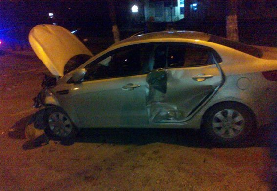 У Луцьку стукнулися три машини, двоє людей ‒ з травмами