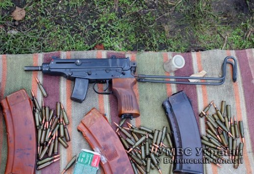 У Ковельському районі вилучено арсенал зброї. ФОТО. ВІДЕО