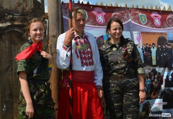 ...і з козаками