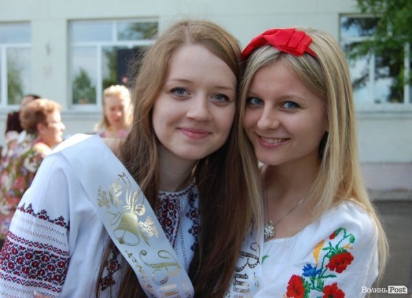 У Луцьку – останній дзвінок для 11-х класів