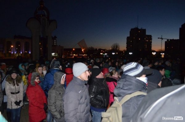 Третій день Нового Майдану у Луцьку. ФОТО