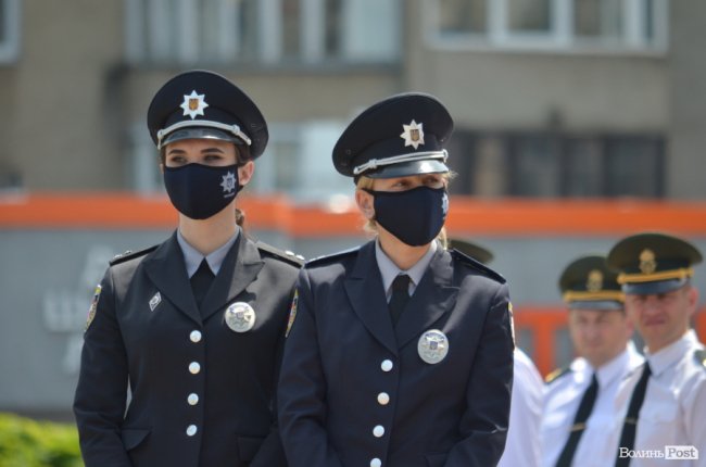 Волинські «шерифи» отримали 25 службових позашляховиків. ФОТО