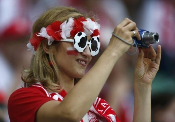 Дівчата і Євро-2012. ФОТО