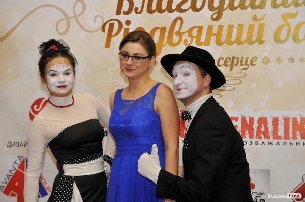 Фото різдвяного балу в Луцьку