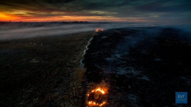 Наче апокаліпсис: показали моторошні фото після пожеж на Волині
