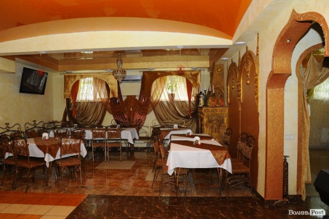 Продають відомий ресторан у центрі Луцька* 