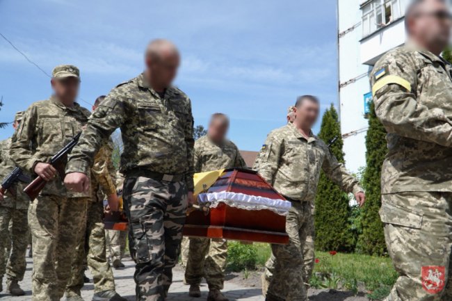 У Володимирі попрощалися із загиблим Героєм Сергієм Івановим. ФОТО