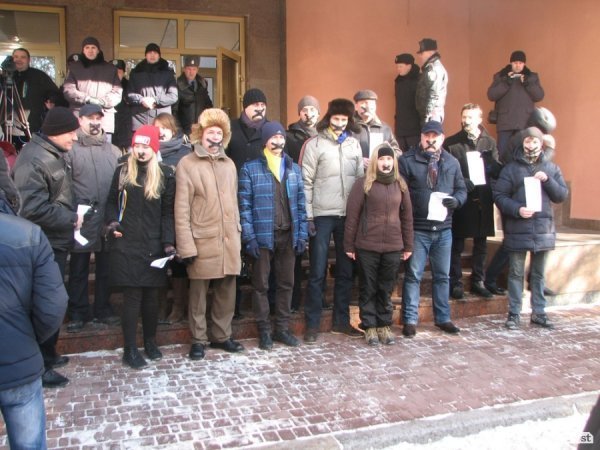 У Луцьку - пікет міліції. ФОТО. ВІДЕО