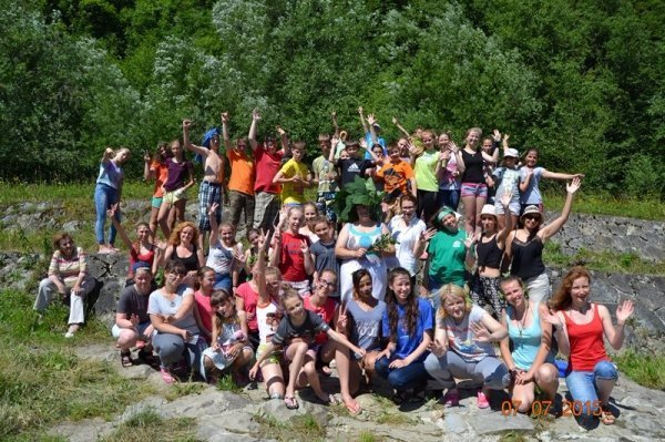 Луцькі діти взяли участь в унікальній міжнародній «тусовці». ФОТО