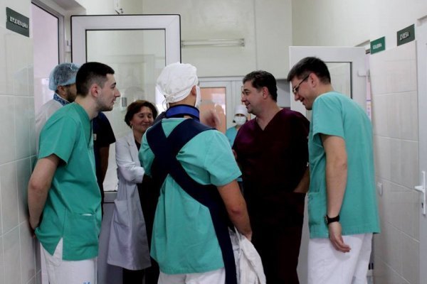 Волинські медики провели п'ять технічно найскладніших операцій в урології. ФОТО