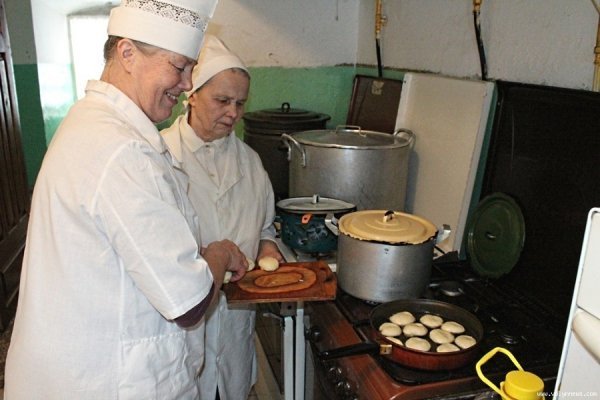 Молитва і шлунок: що їдять майбутні священики. ФОТО. ВІДЕО
