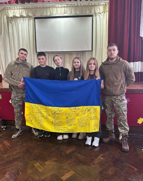 Юні волонтери з Волині, продаючи пончики, вторгували майже 800 тисяч гривень