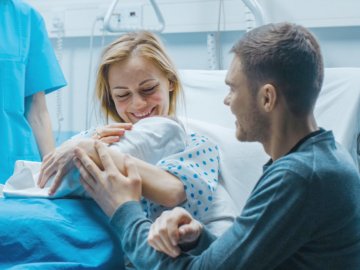 У луцькому пологовому не заборонили партнерські пологи під час пандемії