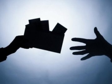 Нічна облава: у луцькому розважальному закладі знайшли два десятки нелегалів