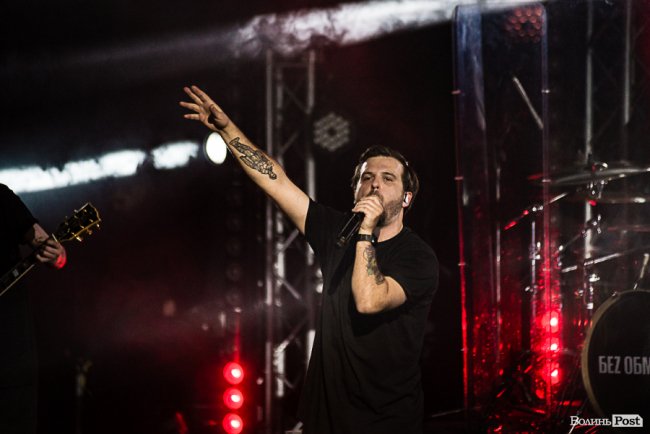 Чуттєва лірика та вибуховий рок: у Луцьку  «відгриміли» два незабутніх концерти гурту «БЕZ ОБМЕЖЕНЬ»