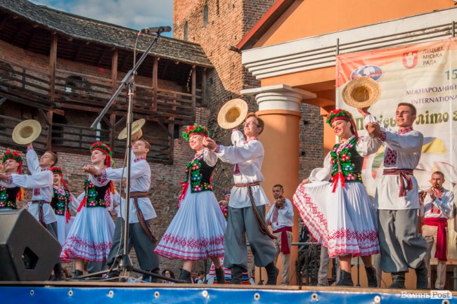 Від Мексики до Індії: грандіозний міжнародний фестиваль стартував у Луцьку. ФОТО