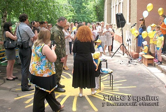 Волинські правоохоронці потоваришували із особливими дітьми із Краматорська. ФОТО