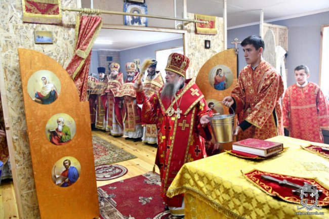 У Луцьку УПЦ (МП) освятила тимчасовий храм. ФОТО