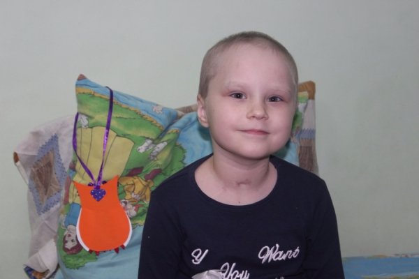 Безжальності немає меж: шахраї забирають гроші онкохворих дітей з Волині