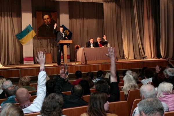 Тягнибок знову їде на Волинь