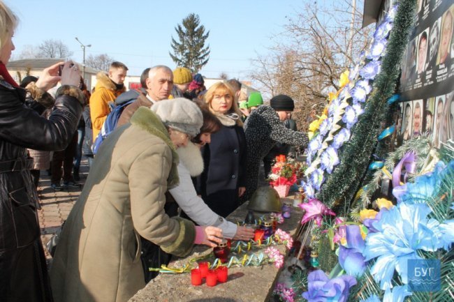 В Іваничах вшанували пам’ять загиблого на Майдані Сергія Байдовського