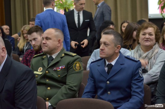 Луцькому міськрайонному суду  –  15: відзначили річницю та професійне свято служителів Феміди. ФОТО