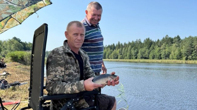 Найбільший улов - 1710 грамів: на Волині влаштували риболовний турнір серед захисників