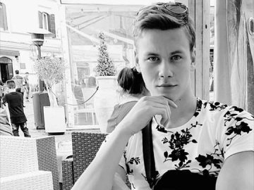  Вандала, який понищив ліхтар у луцькому парку, «вичислили» у соцмережі