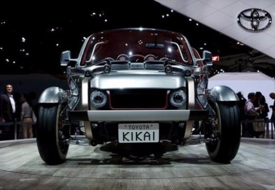 Чудернацькі авто показали в Японії. ФОТО