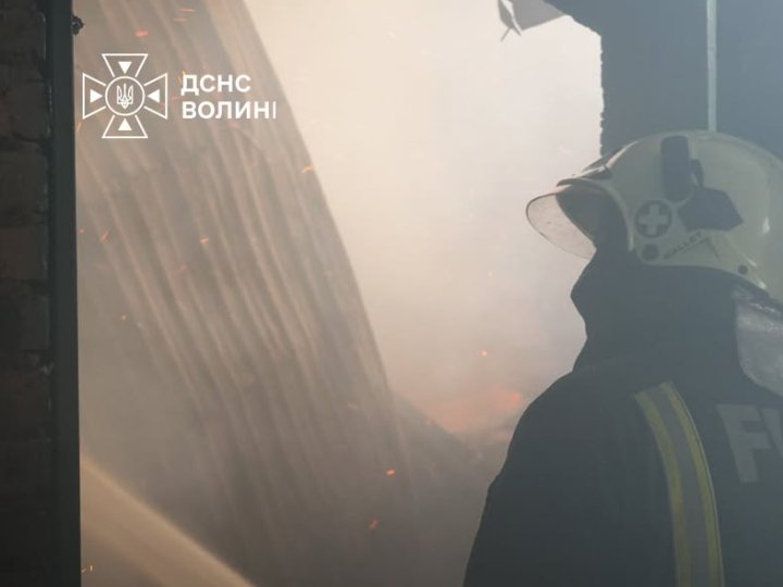 На Волині горіли дача та житловий будинок