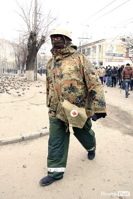 Як у Луцьку «викурювали» міліцію. ФОТО