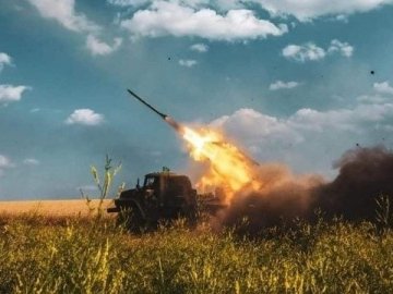 Бахмут окупанти обстрілюють зі всього спектру артилерії, - Генштаб