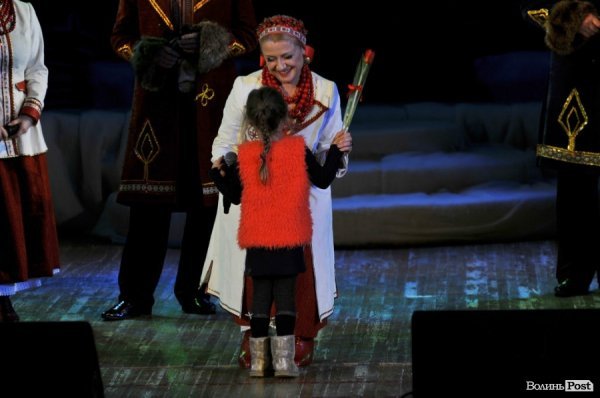 «Коляда з Тетяною Ціхоцькою»: фото благодійного концерту