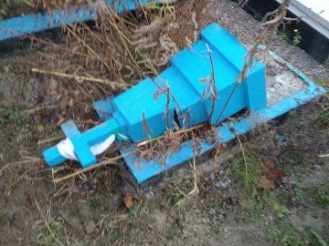 На Волині вандали поглумилися над могилами. ФОТО