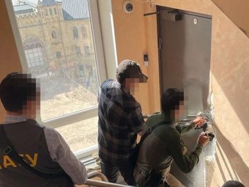 СБУ та НАБУ затримали керівника охорони депутата Верховної Ради