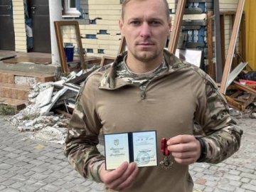 Воїн з Волині Сергій Мартинюк отримав «Золотий хрест» від Головнокомандувача ЗСУ Залужного