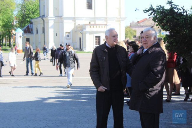 На урочистостях у Володимирі – релігійний конфуз. ВІДЕО