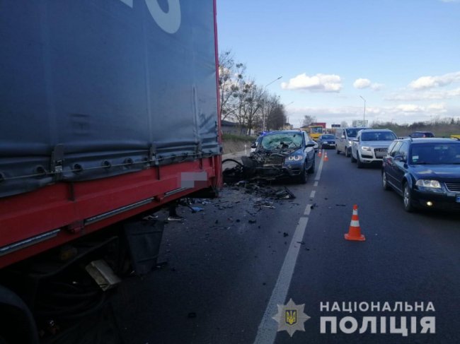 У Луцькому районі зіткнулися вантажівка з легковиком: є постраждалий