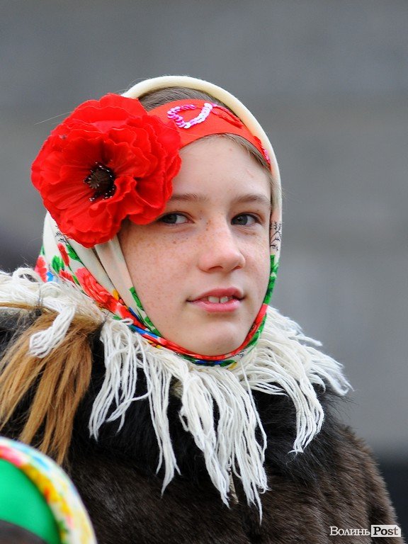 Обличчя різдвяних гулянь у центрі Луцька. ФОТО