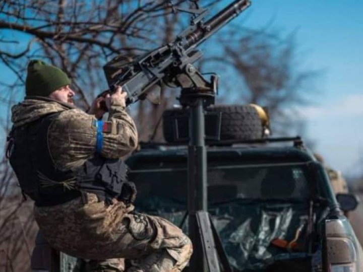 Дві хвилі атак: Росія запустила по Україні 703 ракети та безпілотники